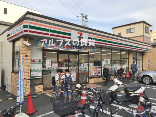 コンビニ　セブンイレブン  横浜丸山町店（コンビニ）まで342m