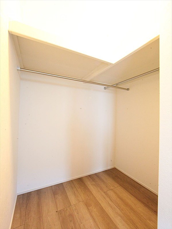 収納　ウォークインクローゼット