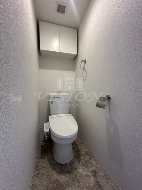 地下鉄御堂筋線 江坂駅 徒歩9分 10階建 築2年のトイレ写真