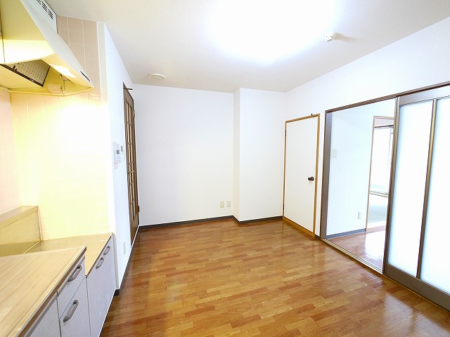 居室・リビング　使いやすい居間です