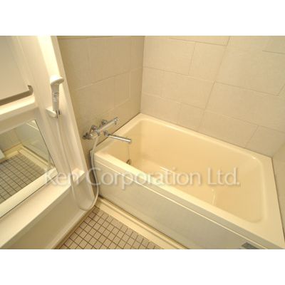 バス・シャワールーム　同タイプ14階のお部屋を撮影。仕様が異なることがあります。