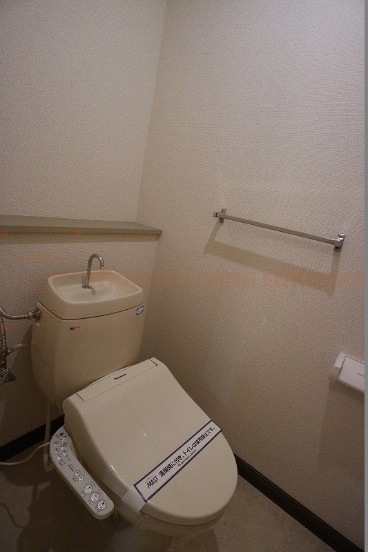 トイレ　※リノベーション参考写真