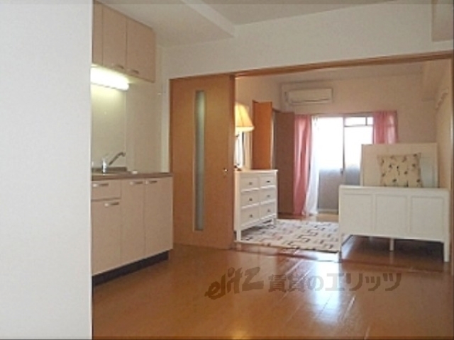 居室・リビング　洋室