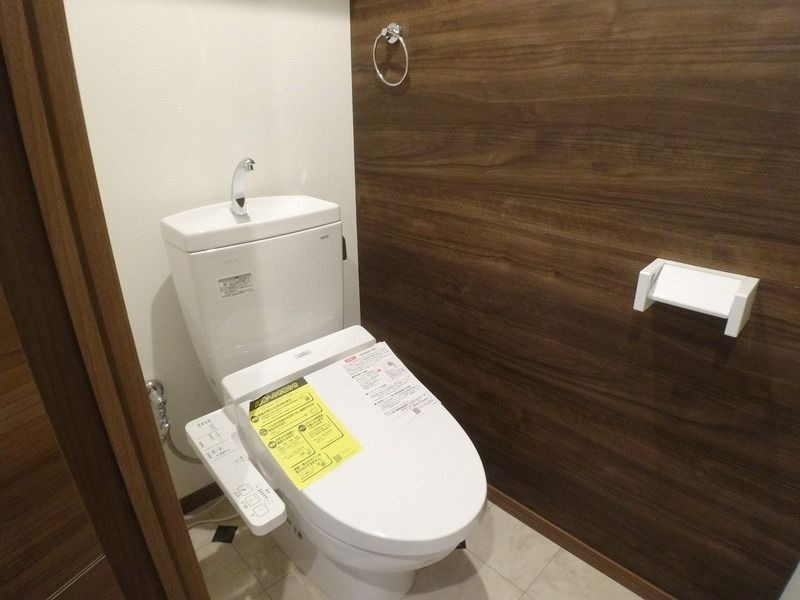 トイレ　別号室