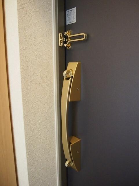 玄関　ダブルロック