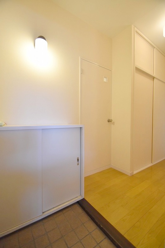 玄関　お問合せはシティホーム海田センター　082-821-2227