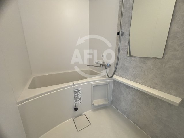 バス・シャワールーム　エスリード弁天町ルシェンテ　風呂