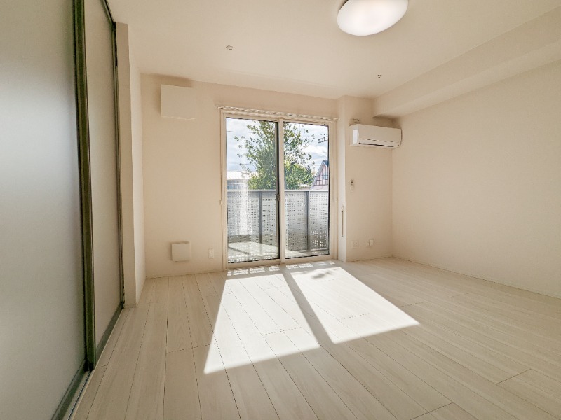 居室・リビング　図面と現状に相違がある場合には現状を優先