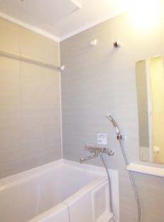 バス・シャワールーム　★浴室乾燥機付きバスルーム★