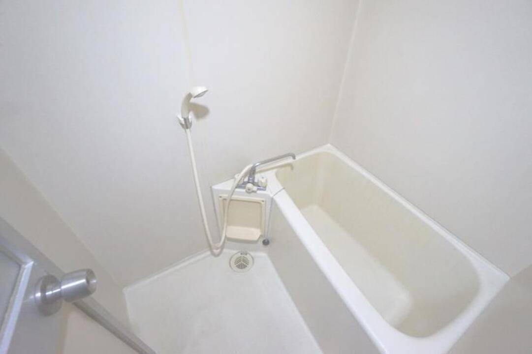 バス・シャワールーム　浴室