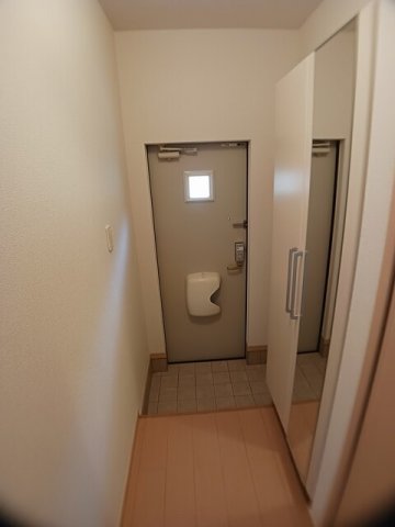 玄関　シンプルで使いやすい玄関です
