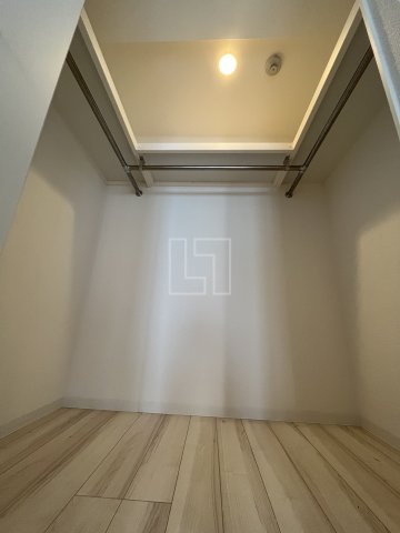 収納　プラシード新町　ウォークインクローゼット