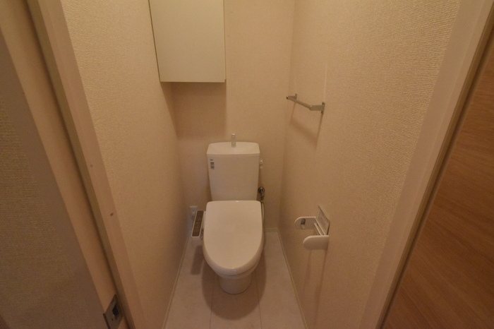 トイレ　反転タイプ