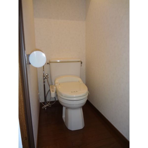 トイレ　※写真は821号室です。 相違する場合は現況を優先いたします