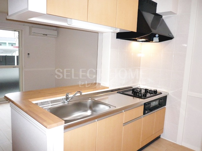 キッチン　コンパクトなキッチンで掃除もラクラク