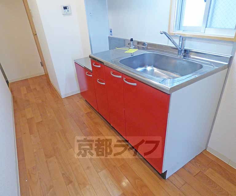 キッチン　広々としたキッチンです