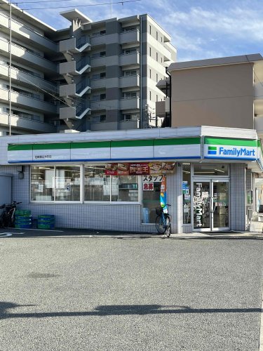 コンビニ　ファミリーマート塚口本町店（コンビニ）まで397m