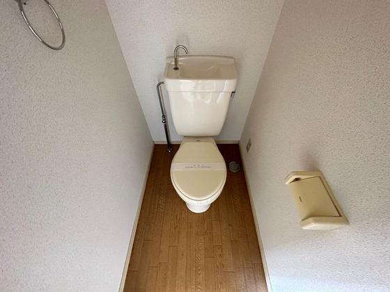 トイレ　※別部屋の写真です