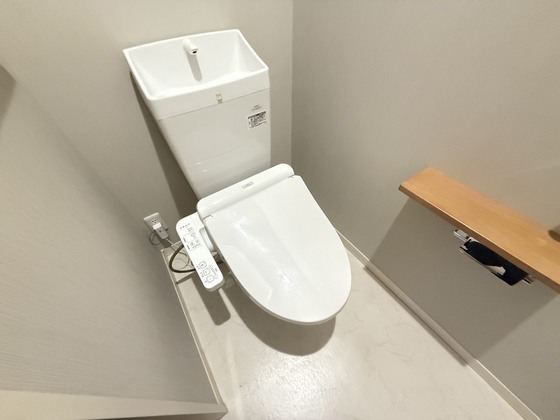 トイレ　※別部屋の写真です