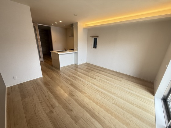 居室・リビング　※別部屋の写真です