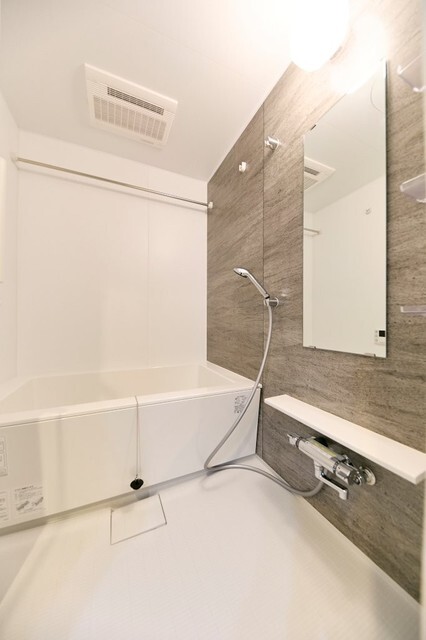 バス・シャワールーム　※写真は同タイプ住戸です。