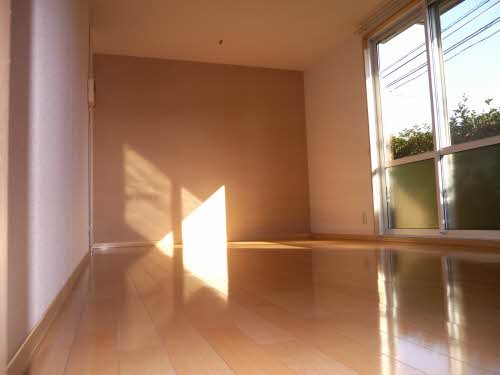 居室・リビング　・別号室参考写真