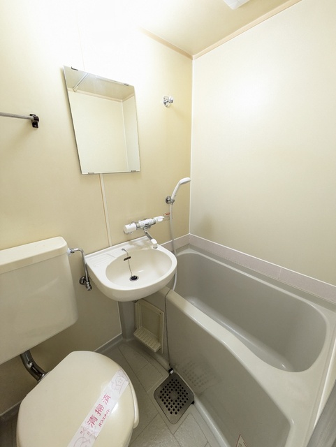 洗面設備　バストイレ同室