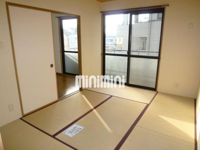 その他　南向きで暖かい和室