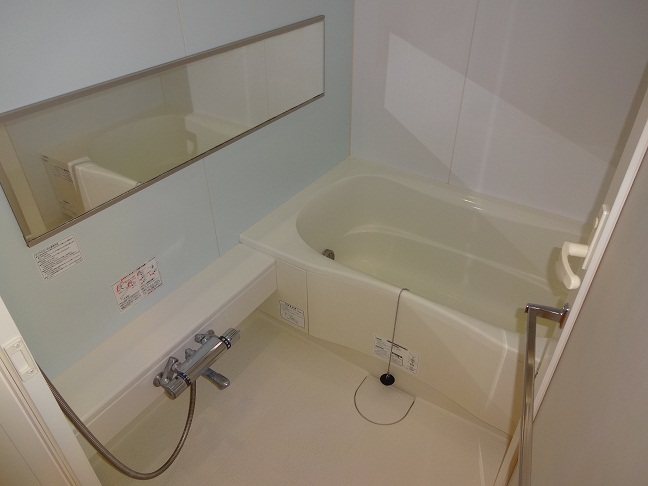 バス・シャワールーム　同マンション別部屋