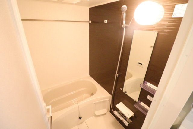 バス・シャワールーム　日々の疲れを癒すお風呂です♪