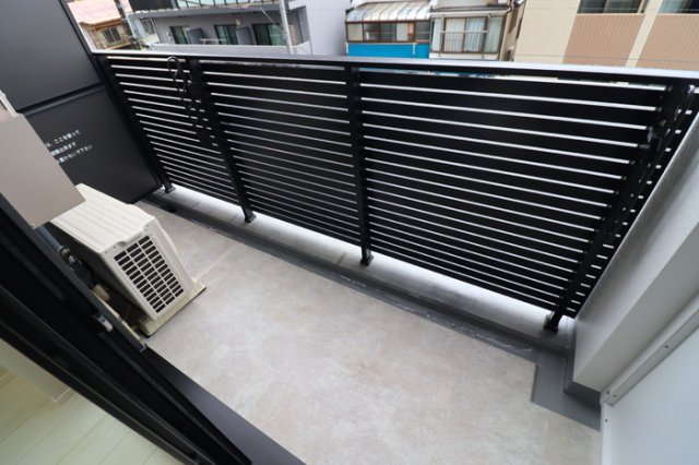 バルコニー　便利で嬉しいバルコニー付きです♪