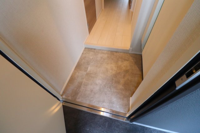 玄関　収納豊富なシューズボックスです♪