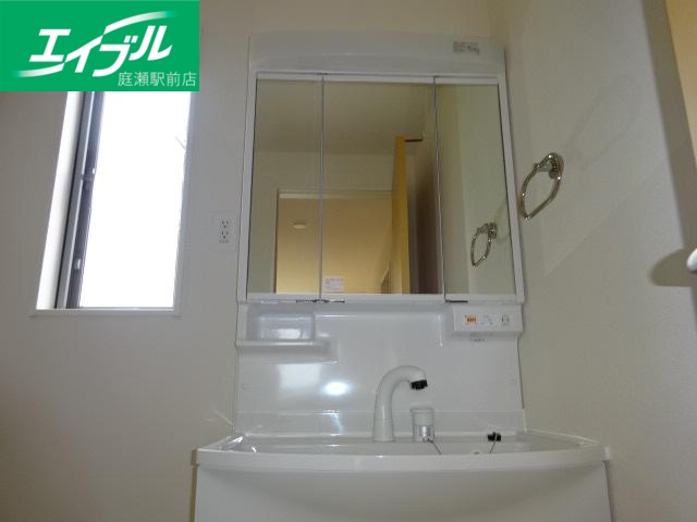 洗面設備　洗髪洗面化粧台