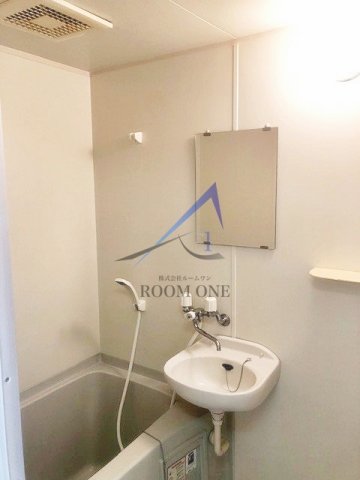 バス・シャワールーム　お風呂です。