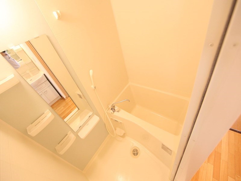 バス・シャワールーム　バスルーム　浴室暖房乾燥機付き