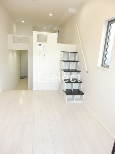 居室・リビング　2面採光の明るいお部屋