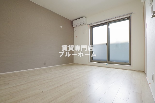 その他　別角度からの洋室です！