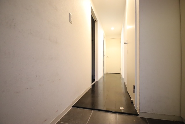 玄関　※別室の参考写真の為、現況優先です。