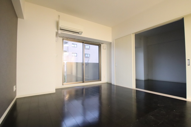 居室・リビング　※別室の参考写真の為、現況優先です。