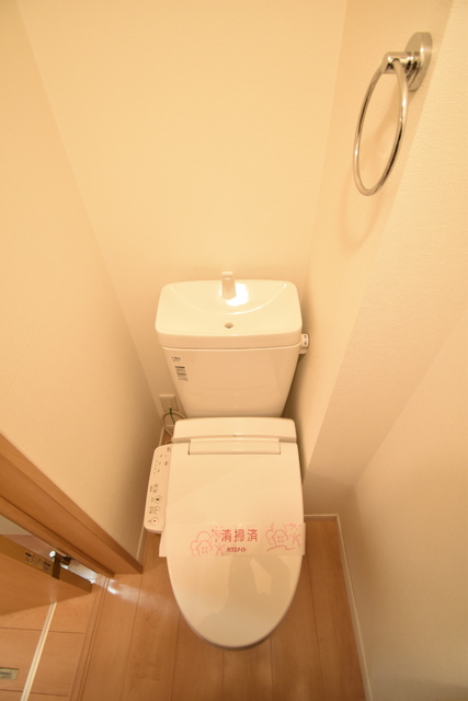 トイレ　★落ち着ける独立したトイレスペース★