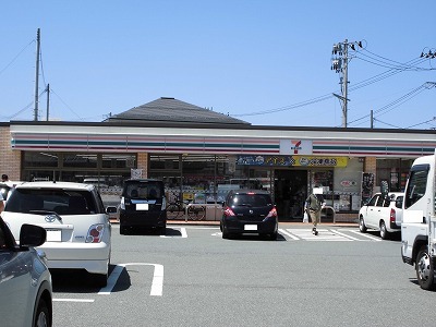 コンビニ　セブンイレブン（コンビニ）まで600m