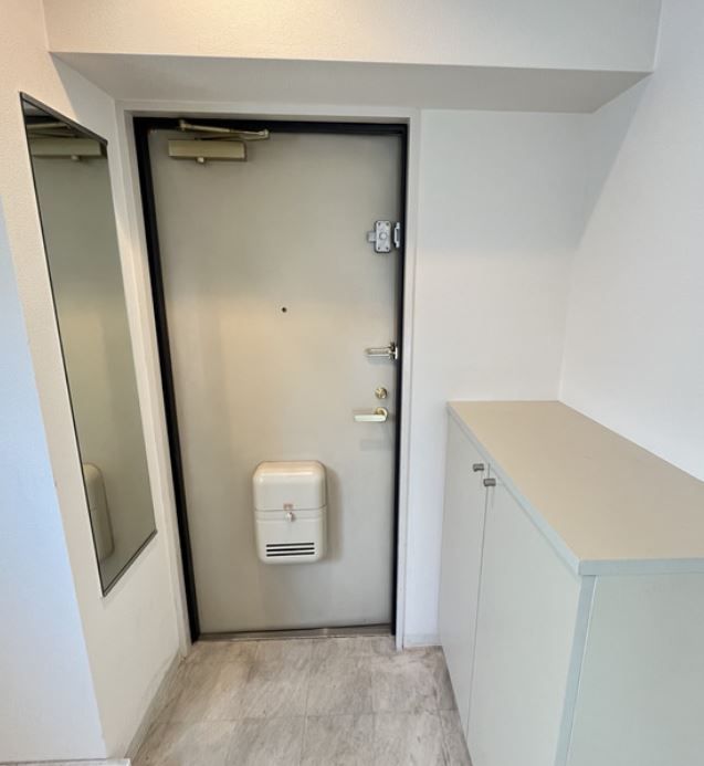 玄関　サンフェスタしらさわ　北区王子2