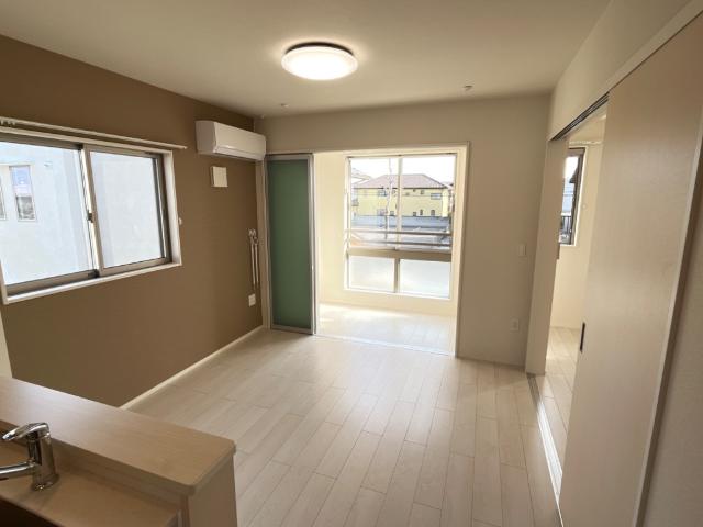 居室・リビング　リビング