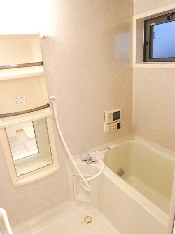 バス・シャワールーム　図面と現状に相違がある場合には現状を優先