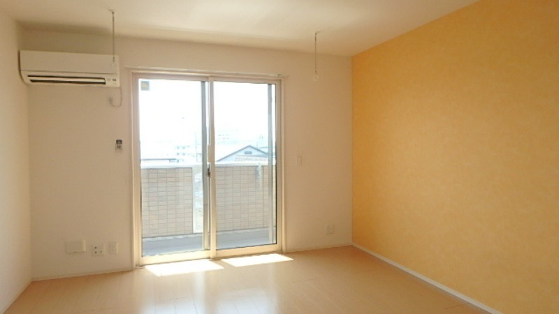 居室・リビング　図面と現状に相違がある場合には現状を優先