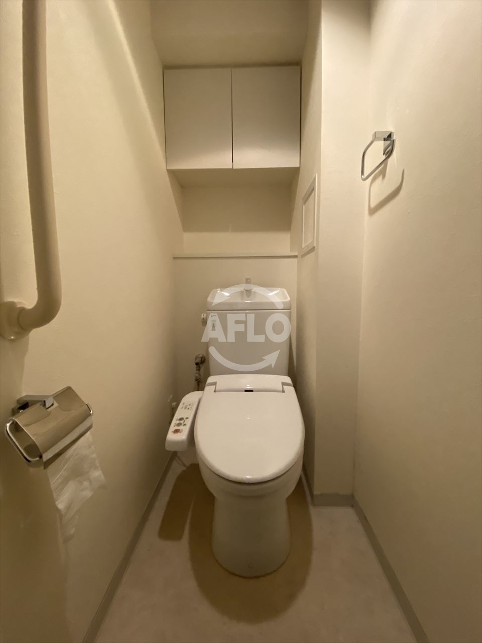 トイレ　エルセレーノ上本町レジデンス　温水洗浄便座