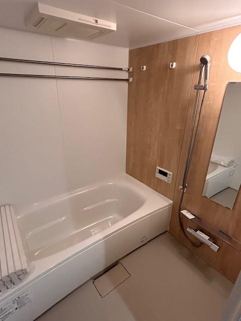 バス・シャワールーム　※別部屋の参考写真です。