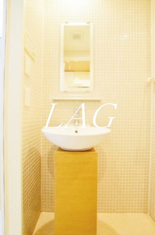 洗面設備　独立洗面台です。