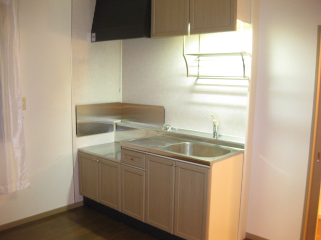 キッチン　壁付けキッチンでスペースを最大限有効活用できます！