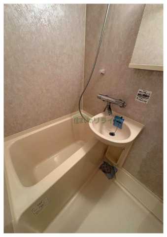 洗面設備　別部屋の参考写真です。